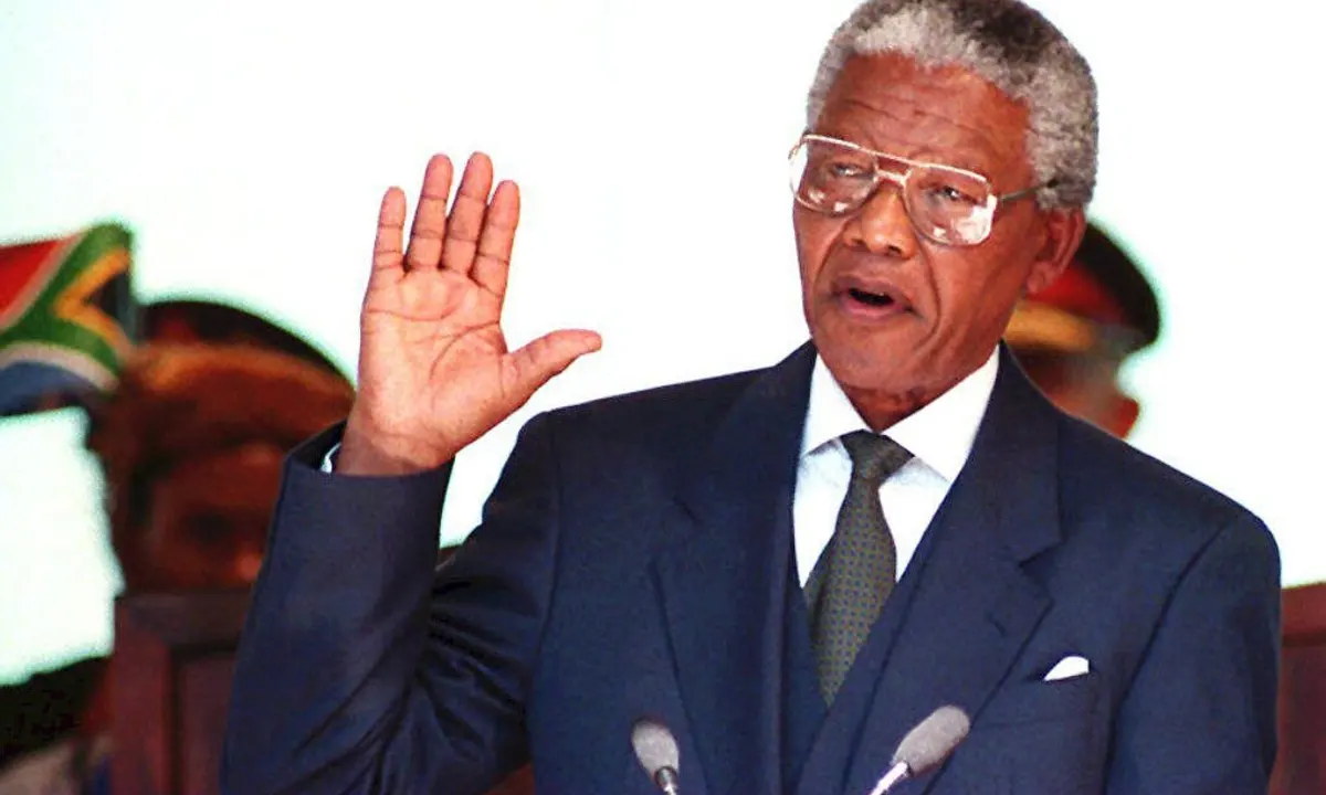 Picture of Mandela being sworn in as president